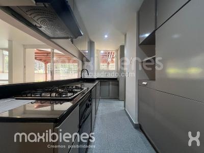 Apartamento en venta en Los Balsos, Medellín · foto 3 de 20