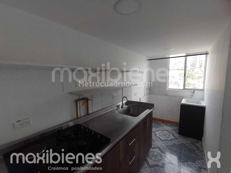 2BR Apartment in La Ferreria (48 m²) - 3