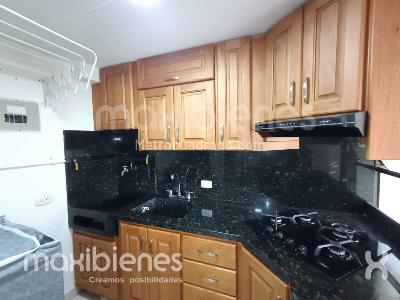 Apartamento de 3 alcobas en venta en Rodeo Alto, Medellín, 55 m² · foto 2 de 20