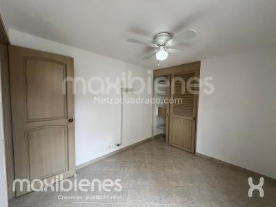 Apartamento de 3 alcobas en venta en Belen Loma De Los Bernal, Medellín, 60 m² · foto 6 de 10