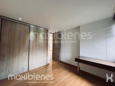 Apartamento de 2 alcobas en arriendo en Castropol, Medellín, 250 m² · foto 11 de 18