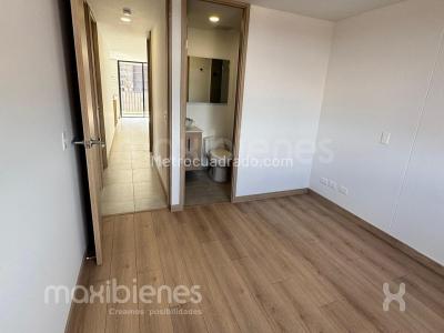 Apartamento de 3 alcobas en venta en San Antonio, Rionegro, 74 m² · foto 10 de 14