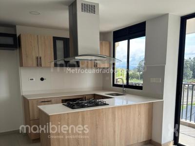 Apartamento de 3 alcobas en venta en San Antonio, Rionegro, 74 m² · foto 3 de 14