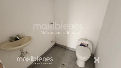 Retail space for rent in Prado, Bello