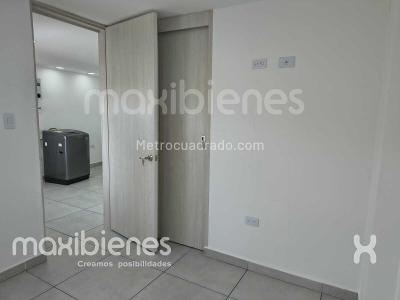 Apartamento de 3 alcobas en venta en Niquia, Bello, 85 m² · foto 4 de 14
