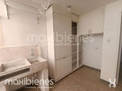 Apartamento de 4 alcobas en arriendo en El Nogal, Medellín, 260 m² · foto 5 de 12
