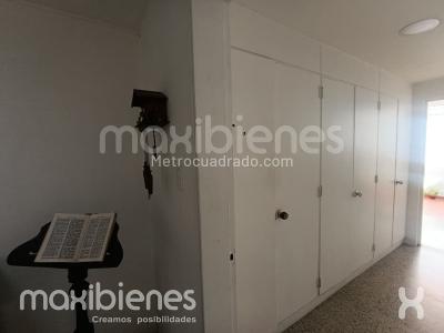 Apartamento de 4 alcobas en arriendo en El Nogal, Medellín, 260 m² · foto 6 de 12