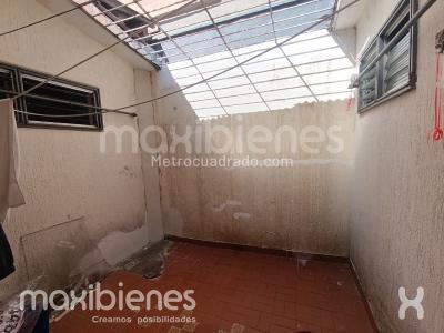 Apartamento de 4 alcobas en arriendo en El Nogal, Medellín, 260 m² · foto 11 de 12