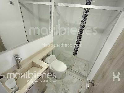 Apartamento de 3 alcobas en arriendo en Florida Nueva, Medellín, 120 m² · foto 12 de 14