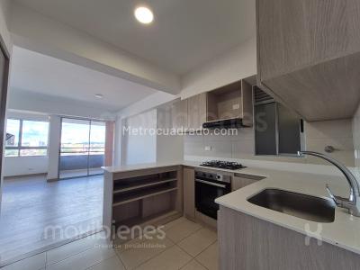 Apartamento de 3 alcobas en venta en Centro, Rionegro, 91 m² · foto 2 de 18