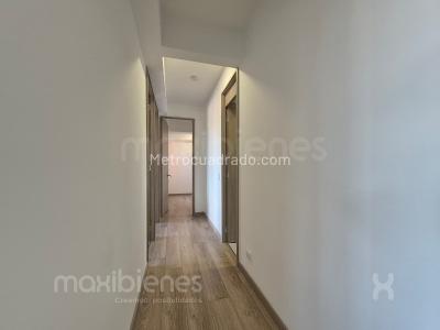 Apartamento de 3 alcobas en venta en Centro, Rionegro, 91 m² · foto 8 de 18