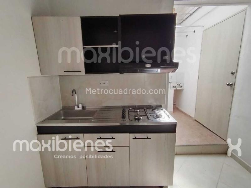 2BR Apartment in Laureles (45 m²)