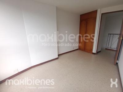 Apartamento de 3 alcobas en arriendo en La Castellana, Medellín, 100 m² · foto 15 de 20
