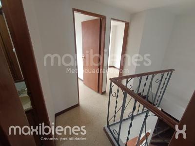 Apartamento de 3 alcobas en arriendo en La Castellana, Medellín, 100 m² · foto 17 de 20