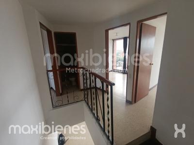 Apartamento de 3 alcobas en arriendo en La Castellana, Medellín, 100 m² · foto 18 de 20