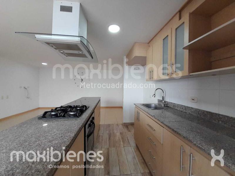 3BR Apartment in La Loma Del Indio (87 m²)