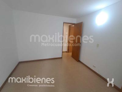 Apartamento de 2 alcobas en arriendo en Astorga, Medellín, 85 m² · foto 4 de 9