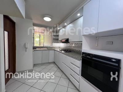 Apartamento en venta en Santa Teresita, Medellín · foto 2 de 20