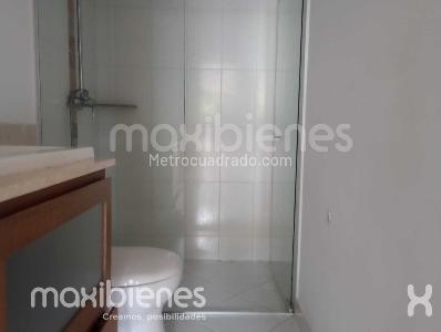 Apartamento de 2 alcobas en venta en Las Lomitas, Sabaneta, 103 m² · foto 10 de 16