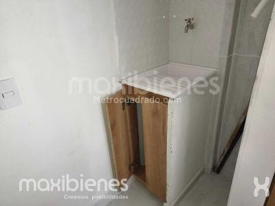 Apartamento en venta en Pajarito, Medellín · foto 4 de 13