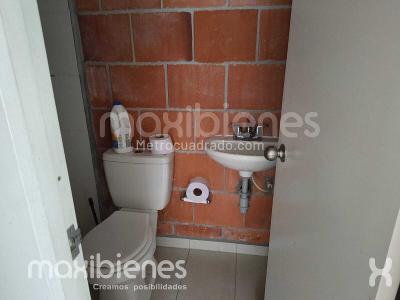 Apartamento en venta en Pajarito, Medellín · foto 8 de 13