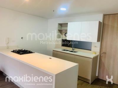 Apartamento en arriendo en San Lucas, Medellín · foto 2 de 14