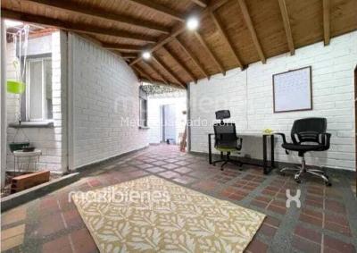Apartamento de 1 alcoba en venta en Laureles, Medellín, 67 m² · foto 4 de 16