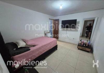 Casa de 4 alcobas en venta en Manrique Central 1, Medellín, 150 m² · foto 4 de 11