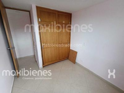 Apartamento de 3 alcobas en arriendo en Calasanz, Medellín, 82 m² · foto 6 de 17