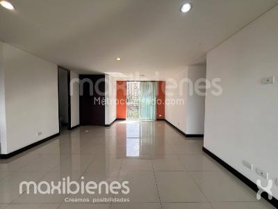 Apartamento de 2 alcobas en arriendo en El Poblado, Medellín, 130 m² · foto 8 de 14
