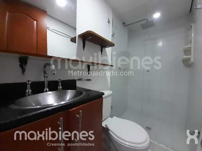 Apartamento de 3 alcobas en arriendo en Loma Del Indio, Medellín, 60 m² · foto 2 de 14