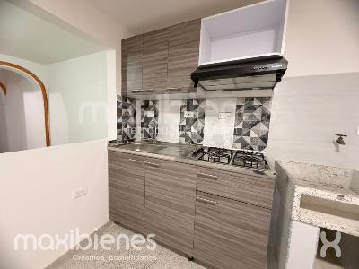 Apartamento de 2 alcobas en arriendo en Manrique Central 1, Medellín, 45 m² · foto 2 de 14