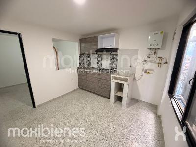 Apartamento de 2 alcobas en arriendo en Manrique Central 1, Medellín, 45 m² · foto 3 de 14