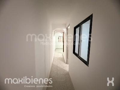 Apartamento de 2 alcobas en arriendo en Manrique Central 1, Medellín, 45 m² · foto 6 de 14