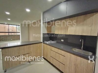 Apartaestudio en venta en Laureles, Medellín, 44 m² · foto 2 de 7