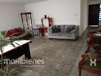 Casa de 5 alcobas en arriendo en Florida Nueva, Medellín, 375 m² · foto 12 de 12