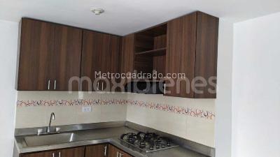 Apartamento en venta en San Antonio De Prado, Medellín · foto 6 de 9