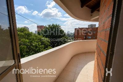 Apartamento de 2 alcobas en arriendo en Nutibara, Medellín, 80 m² · foto 2 de 6