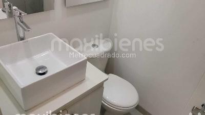 Apartamento de 3 alcobas en arriendo en El Poblado, Medellín, 110 m² · foto 11 de 19