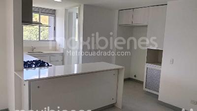 Apartamento de 3 alcobas en arriendo en El Poblado, Medellín, 110 m² · foto 2 de 19