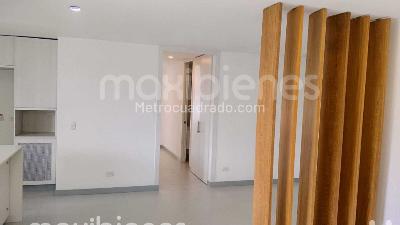 Apartamento de 3 alcobas en arriendo en El Poblado, Medellín, 110 m² · foto 3 de 19