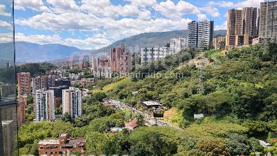 Apartamento de 3 alcobas en arriendo en El Poblado, Medellín, 110 m² · foto 6 de 19