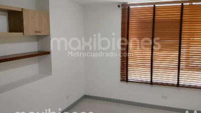 Apartamento de 3 alcobas en arriendo en El Poblado, Medellín, 110 m² · foto 7 de 19