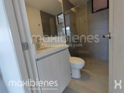 Apartamento de 2 alcobas en arriendo en Los Colores, Medellín, 70 m² · foto 11 de 19