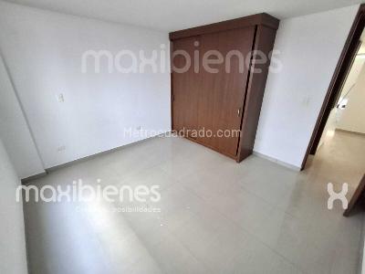 Apartamento de 3 alcobas en arriendo en Los Colores, Medellín, 120 m² · foto 8 de 15