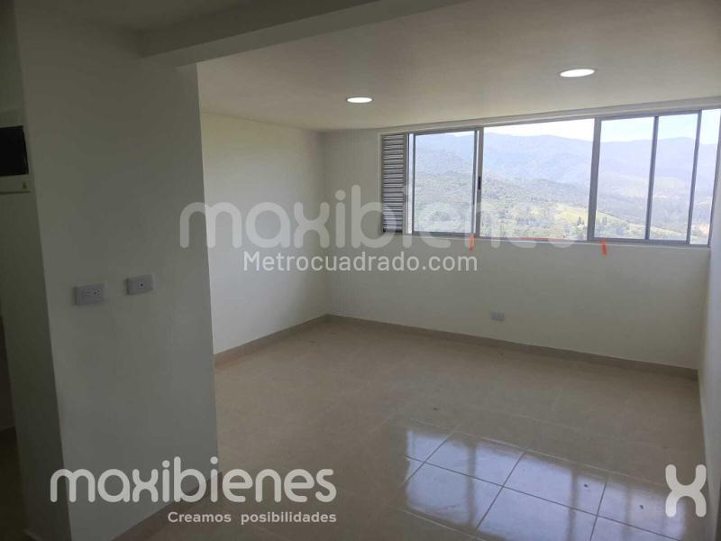 Apartamento Estrato 3 de 2 Alcobas con Amenidades en Caldas - 2