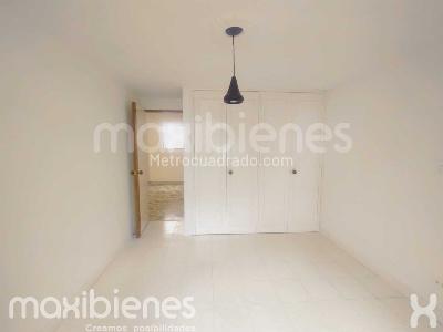Apartamento de 3 alcobas en arriendo en Patio Bonito, Medellín, 134 m² · foto 6 de 14