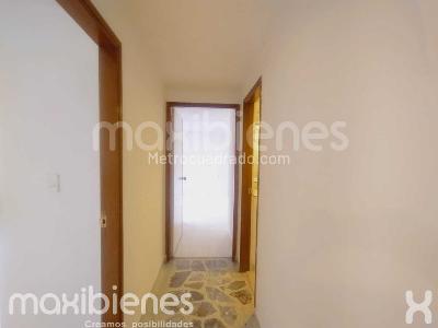 Apartamento de 3 alcobas en arriendo en Patio Bonito, Medellín, 134 m² · foto 9 de 14
