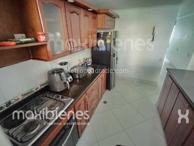 Apartamento de 4 alcobas en arriendo en Conquistadores, Medellín, 110 m² · foto 13 de 15