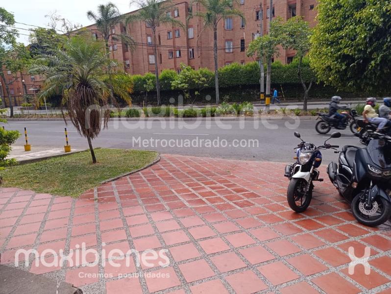 Local Comercial en Arriendo, Belen San Bernardo, Medellín - Vista 4